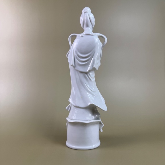 Vintage Homco Guanyin Porcelain Figurine #1426 | Made in Taiwan | White Glazed - Picture 7 of 12